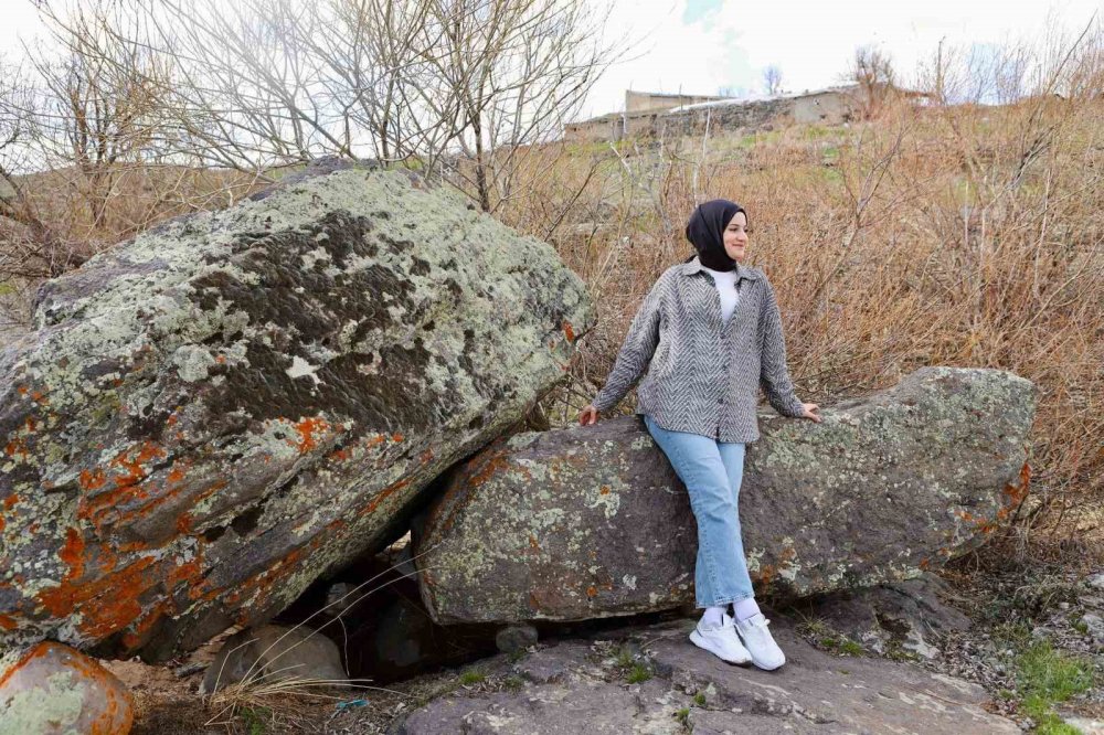 Bekiran Şelalesi baharda güzelliğiyle mest ediyor