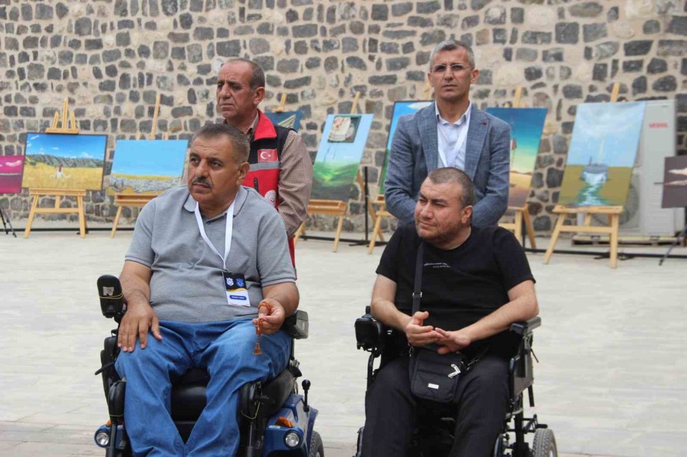 Cizre'de engelli bireyler ve ailelerine etkinlik düzenlendi
