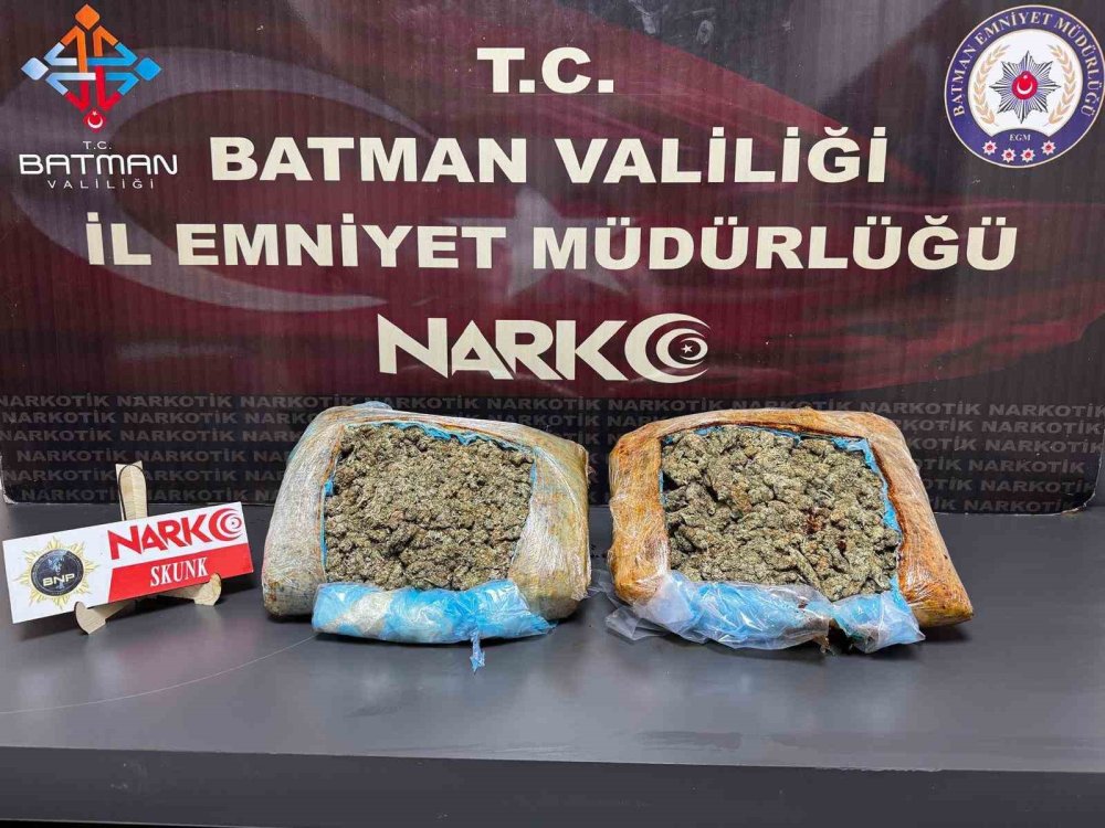 Uyuşturucu dolu valiz "Hektor"a takıldı