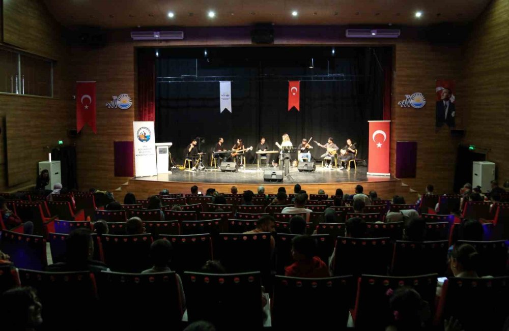 Van Büyükşehir Belediyesinden engellilere özel konser