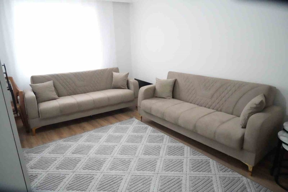 Muş’ta 3 engelli kardeşin yaşadığı ev yenilendi