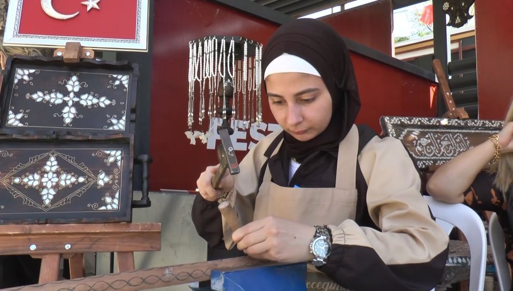 Antep’te ’Aile Yılı Festivali’ renkli görüntülere sahne oldu