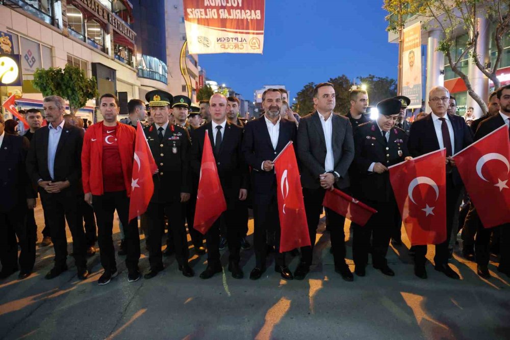 Elazığ’da 19 Mayıs Atatürk'ü Anma, Gençlik ve Spor Bayramı kutlandı