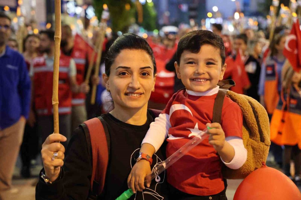 Elazığ’da 19 Mayıs Atatürk'ü Anma, Gençlik ve Spor Bayramı kutlandı