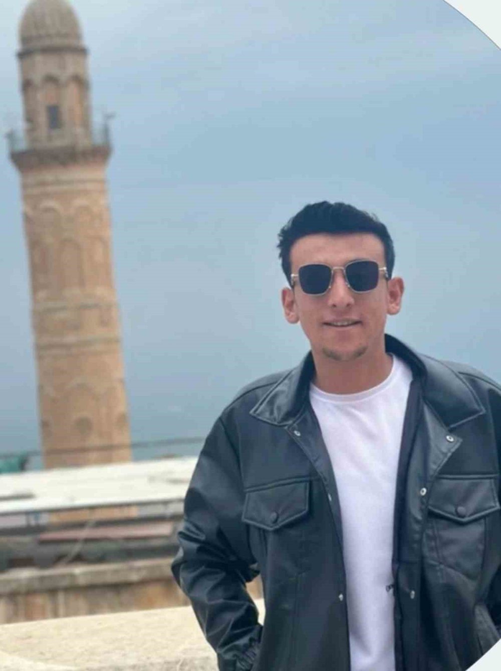 Artuklu'da forklift altında kalan sürücü hayatını kaybetti