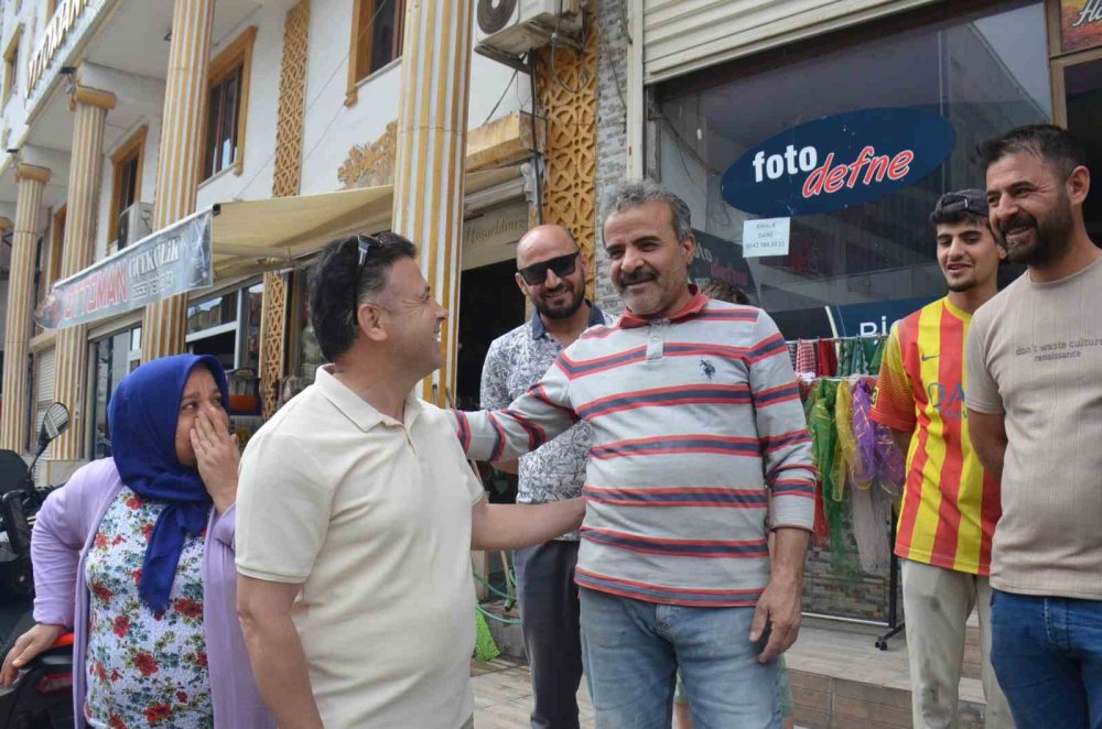 Suriyeli işçisine giderayak jest yaptı