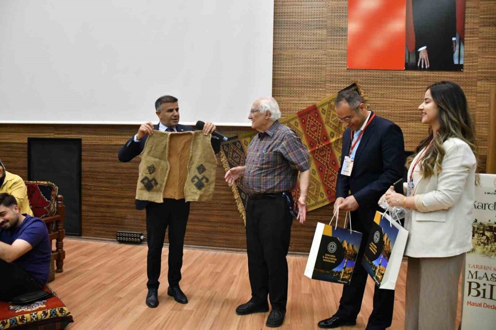 Urfa’da öğretmenlere masal eğitimi