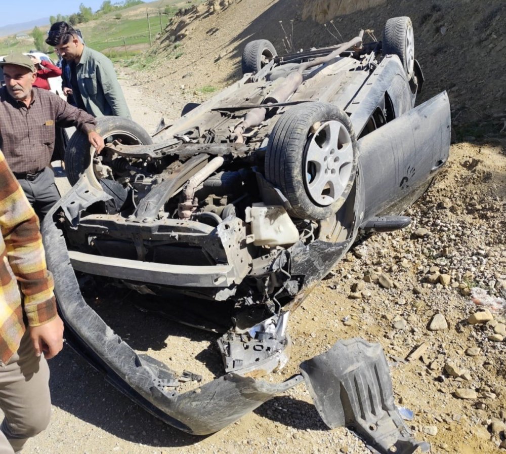 Van yolunda kaza: 2 yaralı