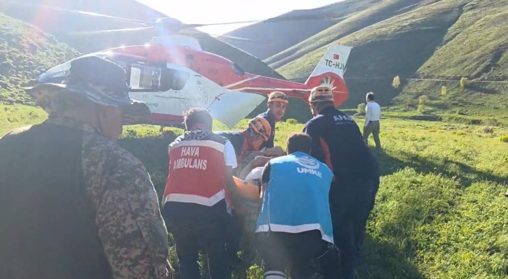 Van’da kayalıklarda mahsur kalan kişi kurtarıldı