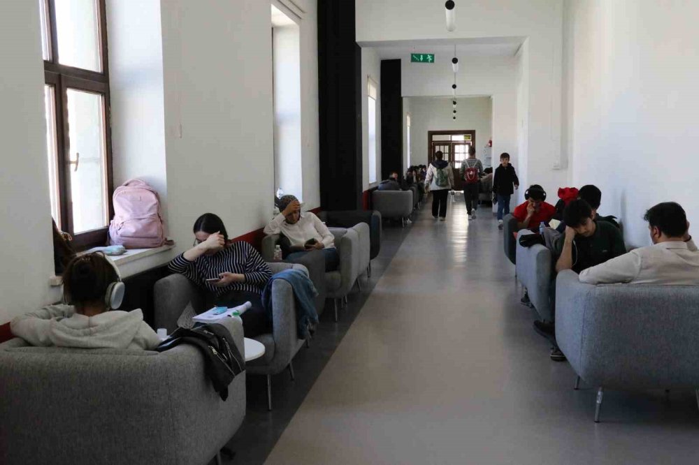 Van'daki Halk Kütüphanesine ilgi