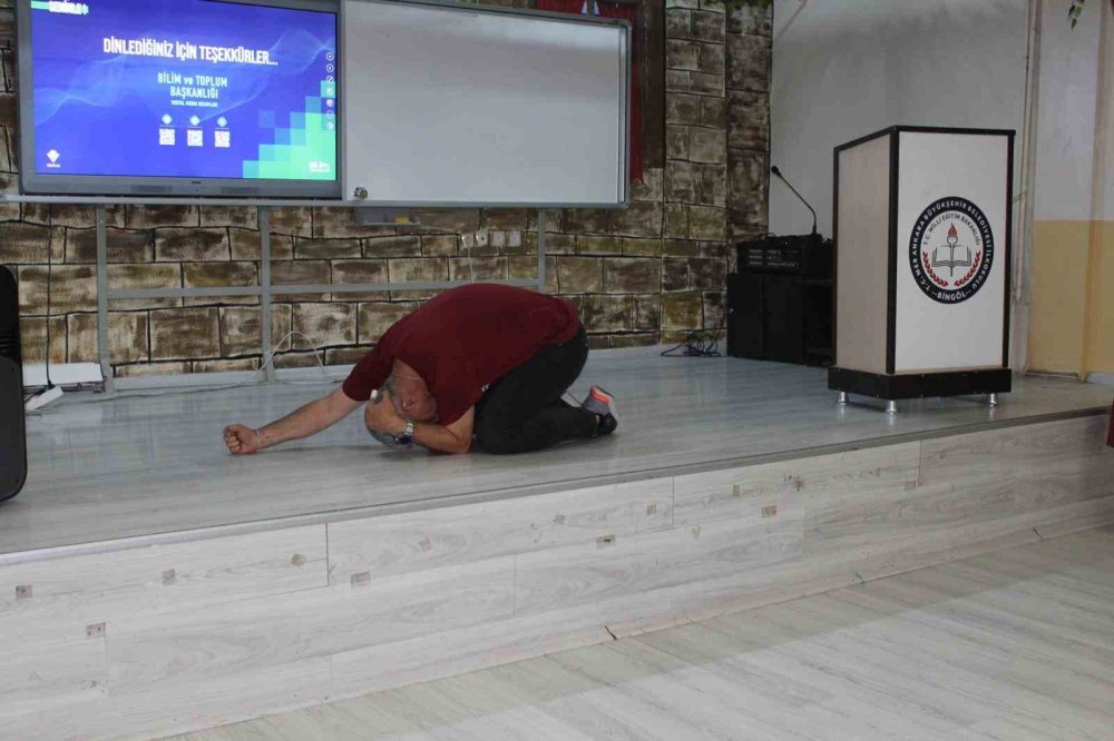 Bingöl’de öğrencilere ’deprem gerçeği’ söyleşisi