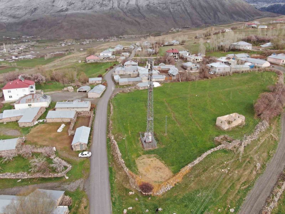 Kargaların yeni mekanı baz istasyonu direği oldu