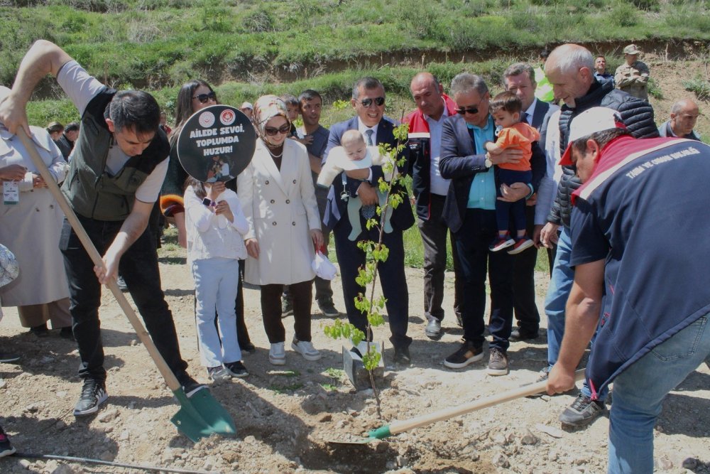 Tortum’da doğan her bebek için bir fidan