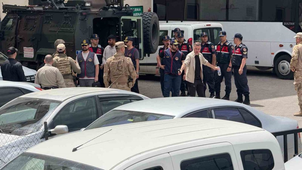 Cansız bedenleri yanmış halde bulunan baba-oğul soruşturmasında 7 şahıs adliyeye sevk edildi