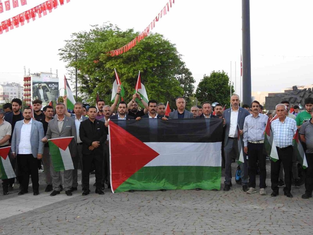 Antep’te motosiklet sürücüleri İsrail’i protesto etti