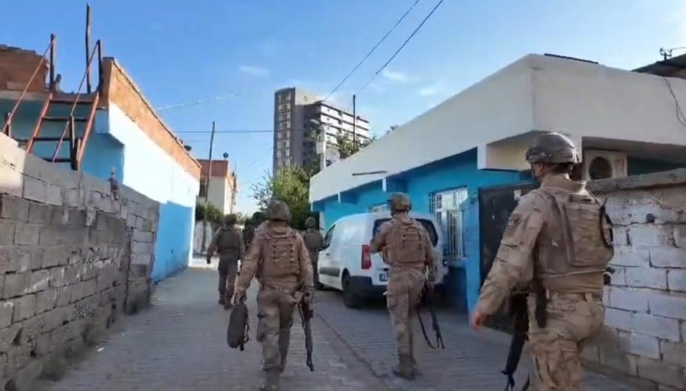 Diyarbakır’da "Daltonlar" çetesine operasyon: 3 gözaltı