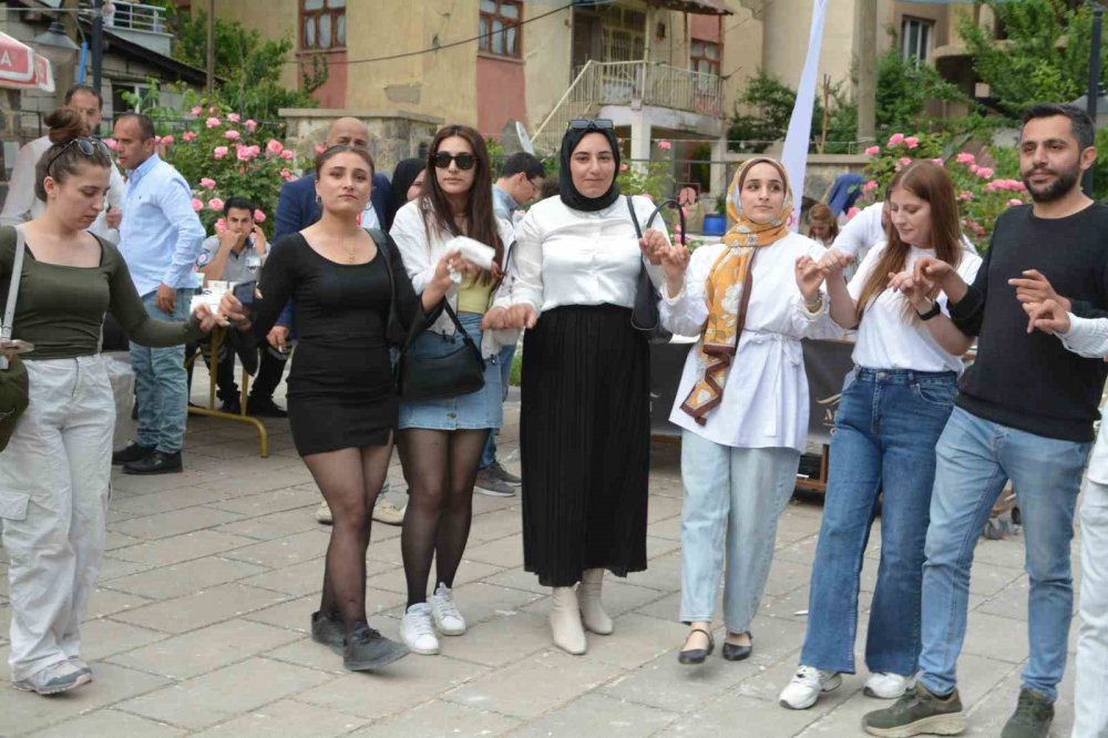 Hakkari’de 2. Yöresel Lezzetler Festivali gerçekleştirildi