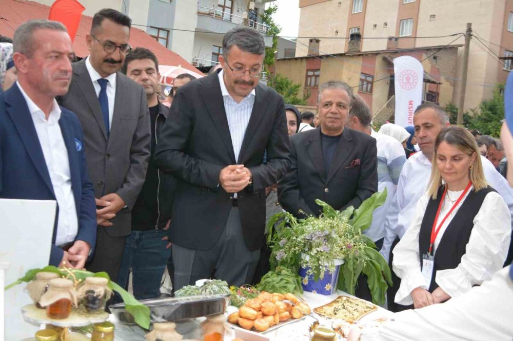 Hakkari’de 2. Yöresel Lezzetler Festivali gerçekleştirildi