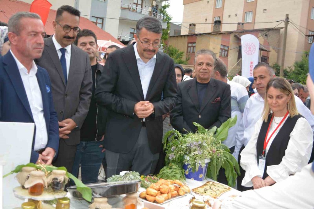 Hakkari’de 2. Yöresel Lezzetler Festivali gerçekleştirildi