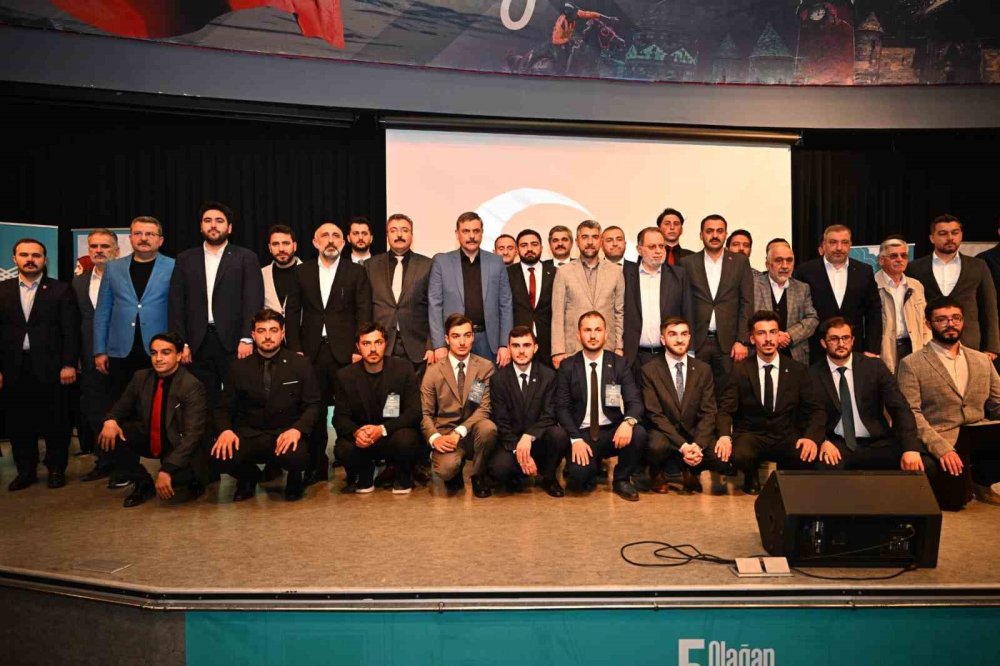 Türkiye Gençlik Vakfı’nın genel kuruluna ilgi