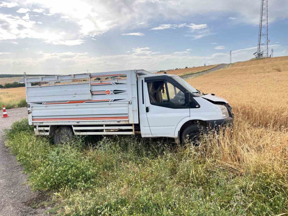 Besni’de trafik kazası: 3 kişi yaralandı