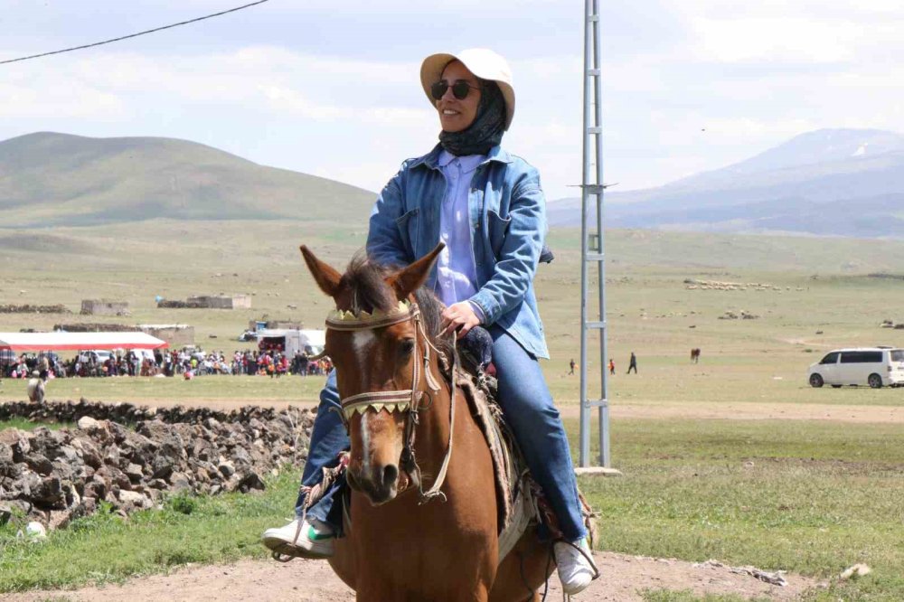 Diyadin’de öğretmenlerin doğada ilk deneyimi