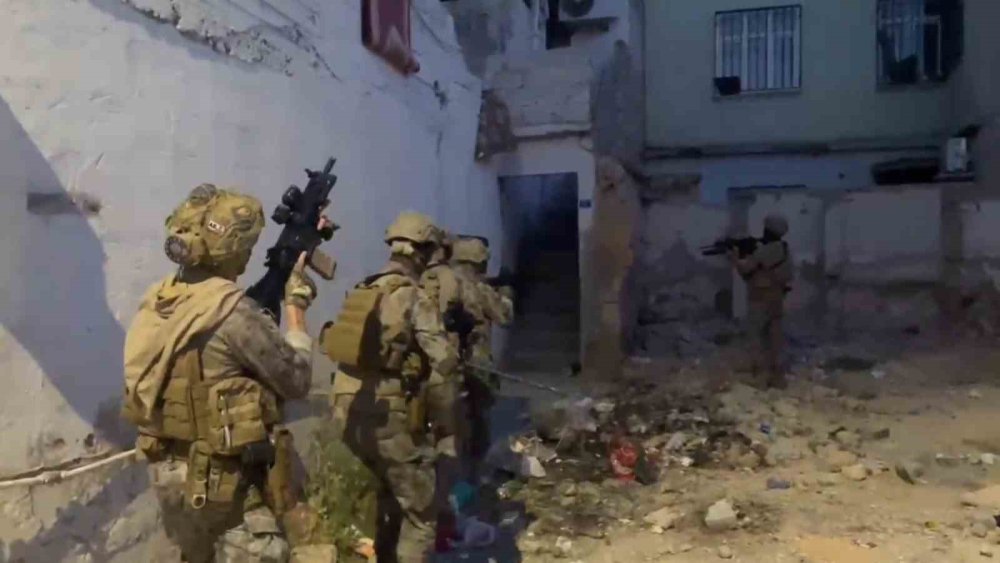 Urfa merkezli uyuşturucu operasyonu: 53 gözaltı