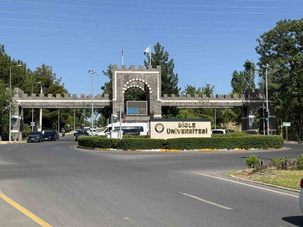 Dicle Üniversitesindeki intiharda öğrenci, bıraktığı notta hocasını işaret etti