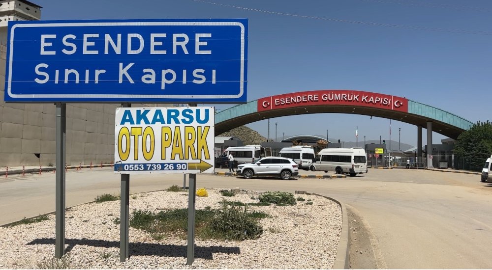 Esendere Gümrük Kapısı’nda yaklaşık 10 kilometrelik tır kuyruğu