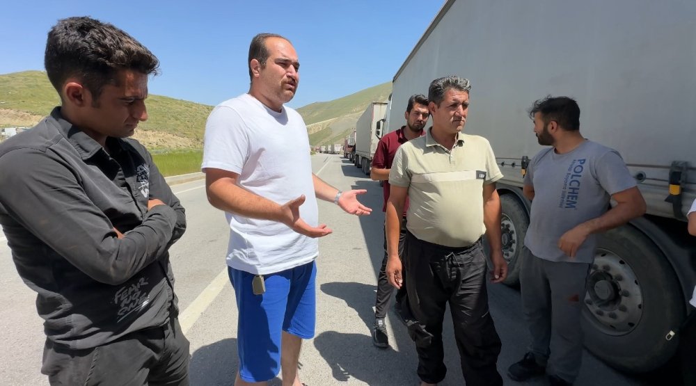 Esendere Gümrük Kapısı’nda yaklaşık 10 kilometrelik tır kuyruğu
