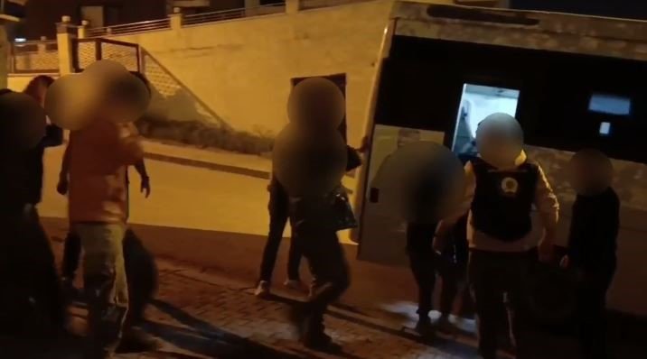 9 göçmen kaçakçısı hakkında adli işlem yapıldı