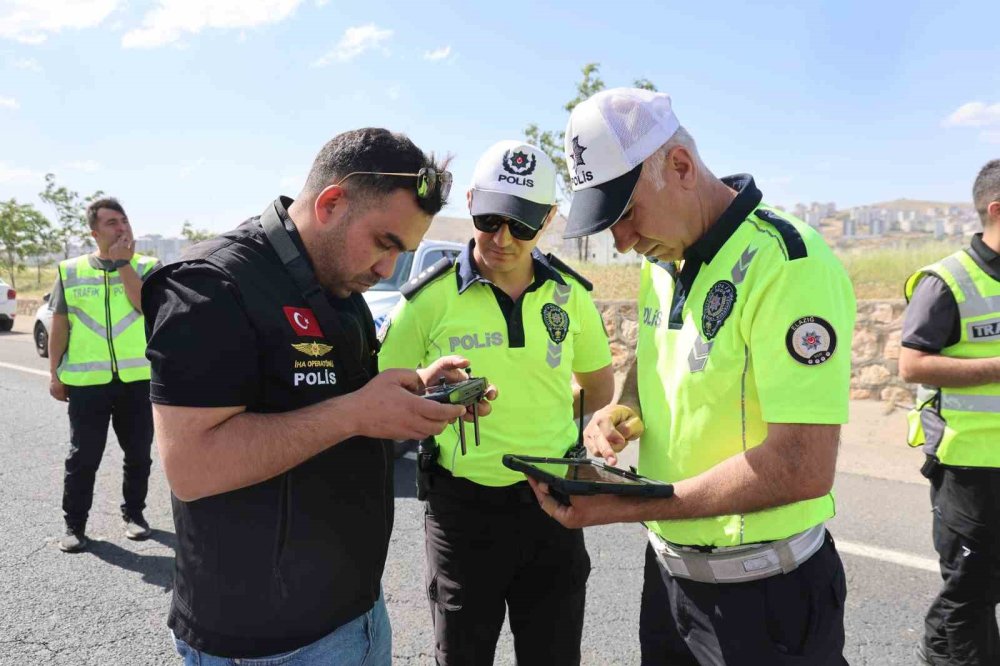 Bayram öncesi dron destekli trafik denetimi