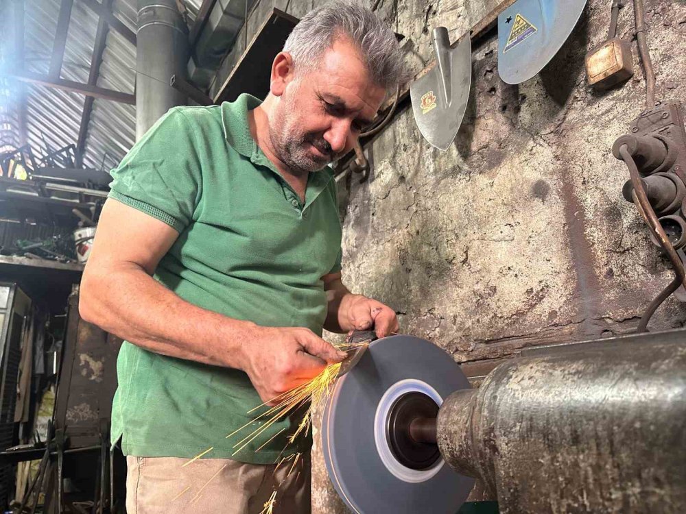 Adıyaman’da bileyicilerde Kurban Bayramı yoğunluğu