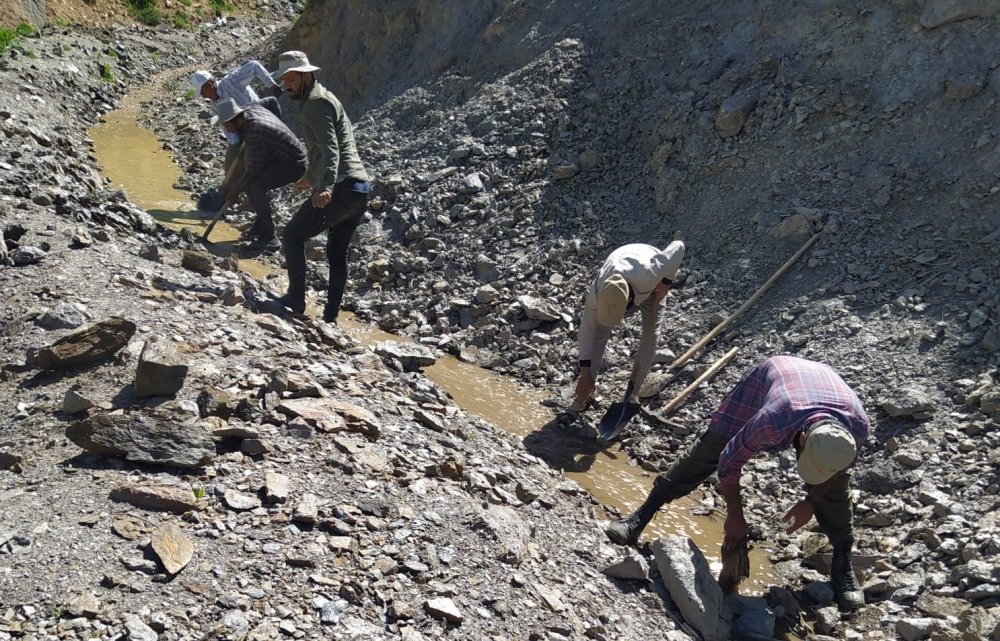 Hakkari: Geçitli’de sulama kanalı sorunu çözüm bekliyor