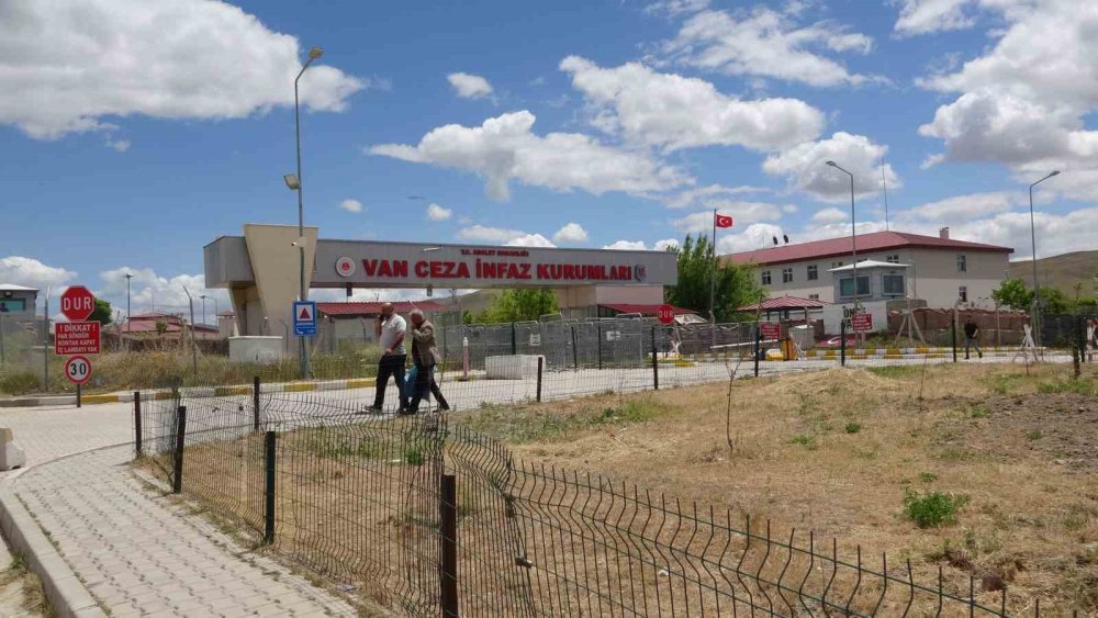 Van’daki cezaevlerinde bazı tahliyeler başladı