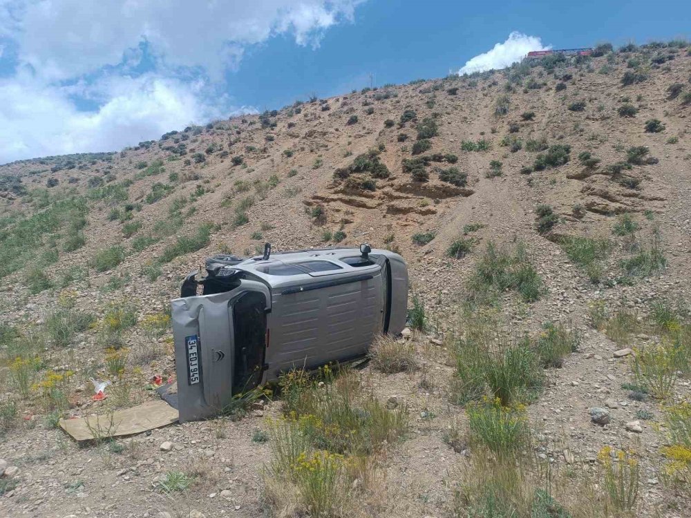 Başkale'de trafik kazası: 6 yaralı