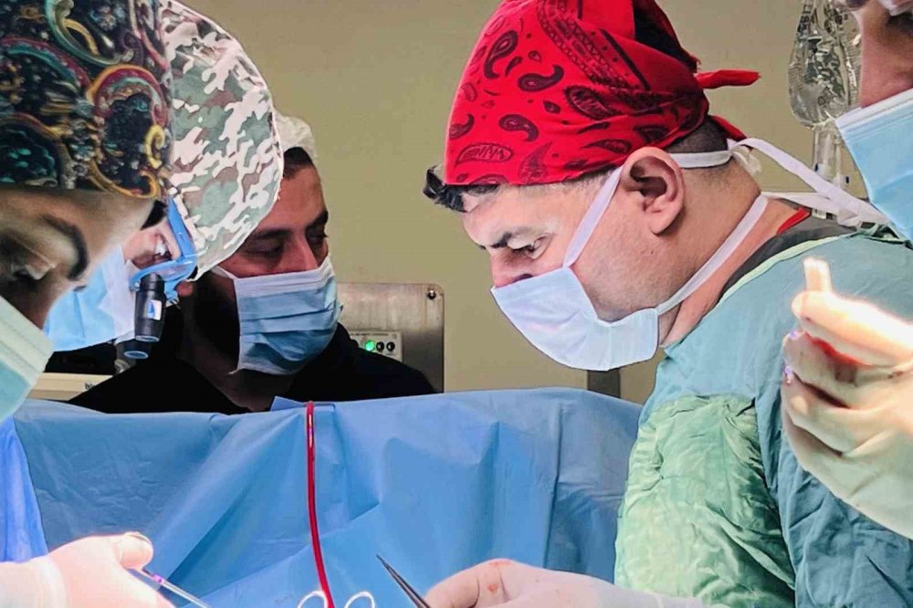 Van’daki bininci açık kalp ameliyatı başarıyla yapıldı