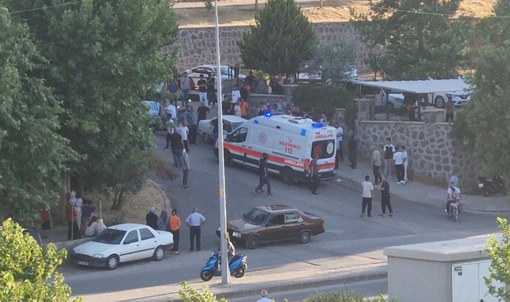 Antep’te sokak ortasında 2 kardeşe silahlı saldırı