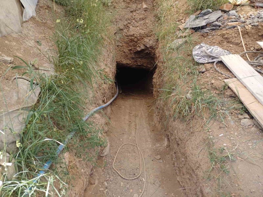 Erzurum'da göçüğün yaşandığı taş ocağından ilk görüntüler