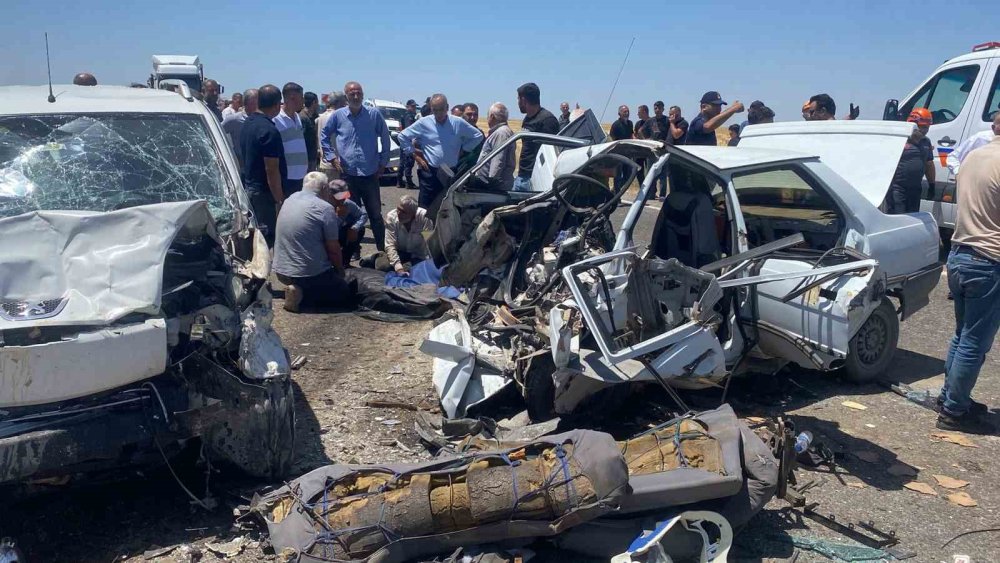 Samsat'ta kaza: 3 ölü, 2 yaralı