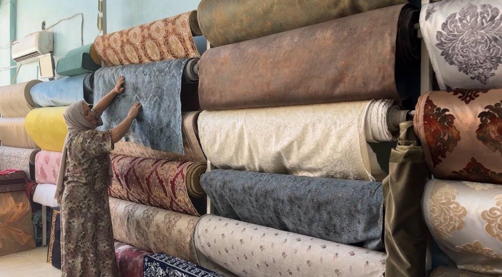 Çöpten topladığı yünlerle iş yeri açtı