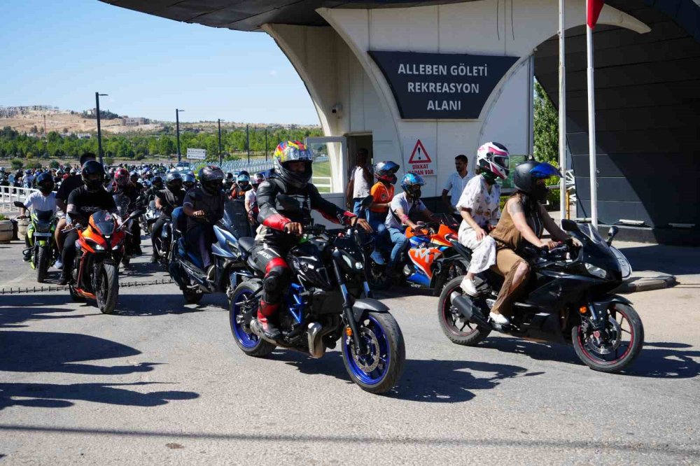 Motosiklet tutkunları Antep’te buluştu