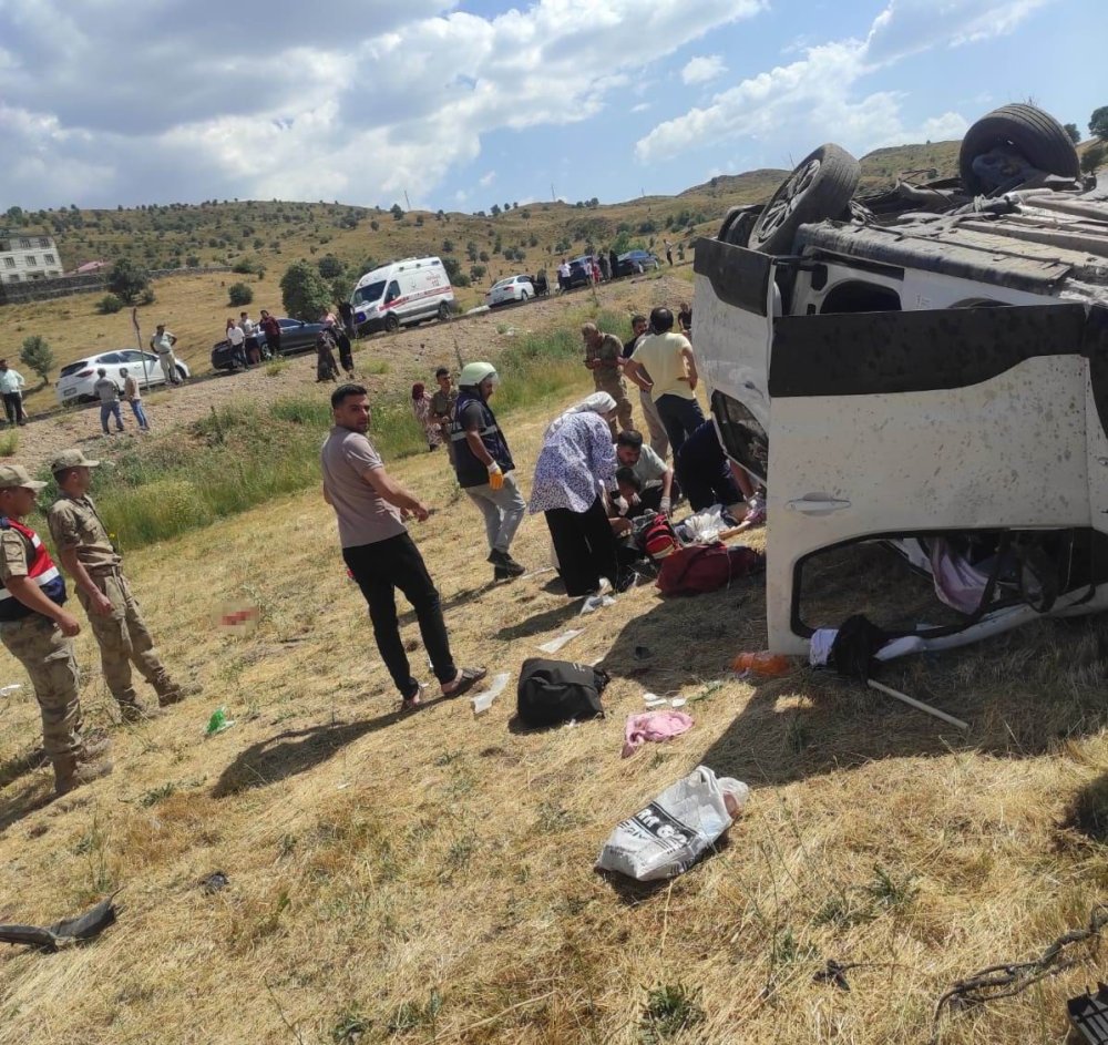 Bingöl’de kaza: 1 ölü, 6 yaralı