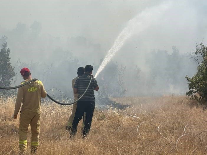 Şırnak’taki örtü yangını 7 saatte söndürüldü