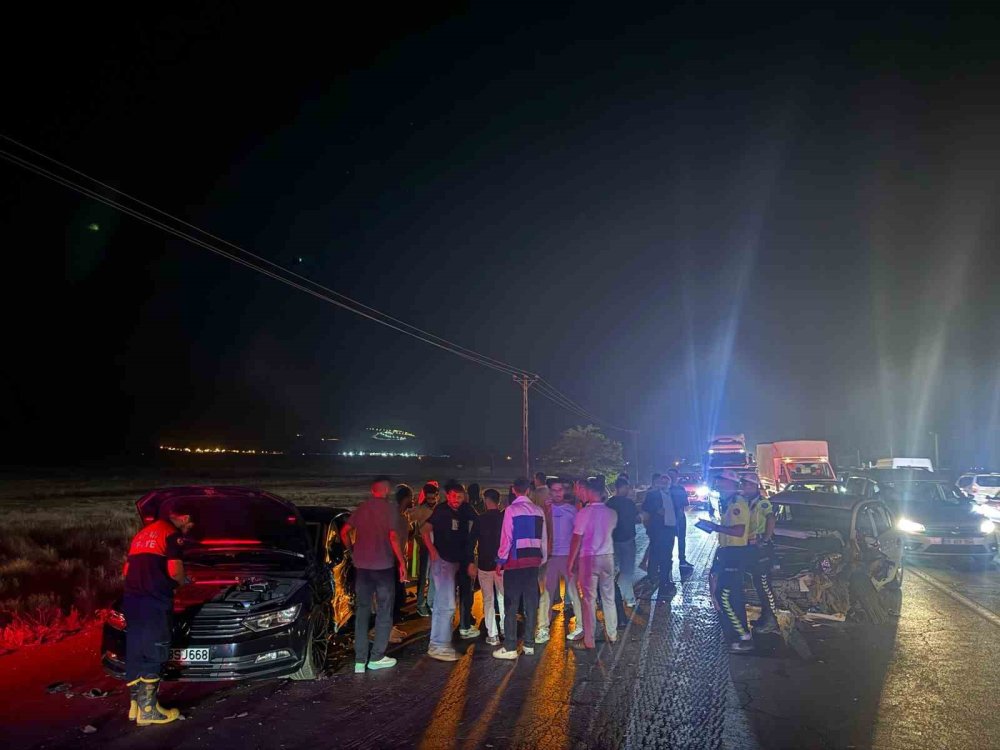 Tatvan'da trafik kazası: 4 yaralı