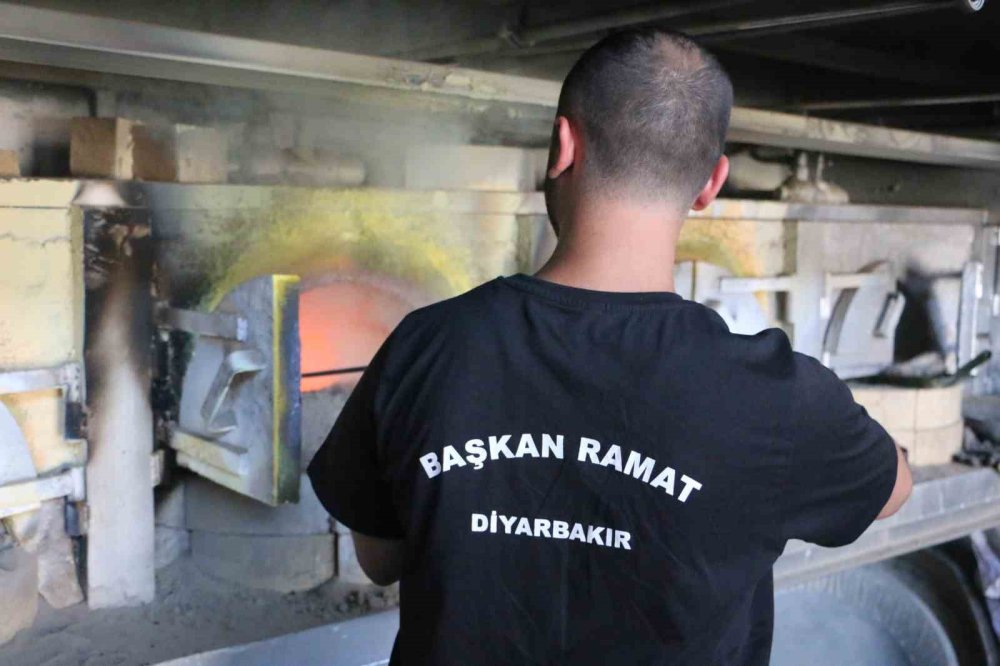 Diyarbakır’da ramat atölyesinde ayrıştırılan altınlar tekrar sektöre kazandırılıyor