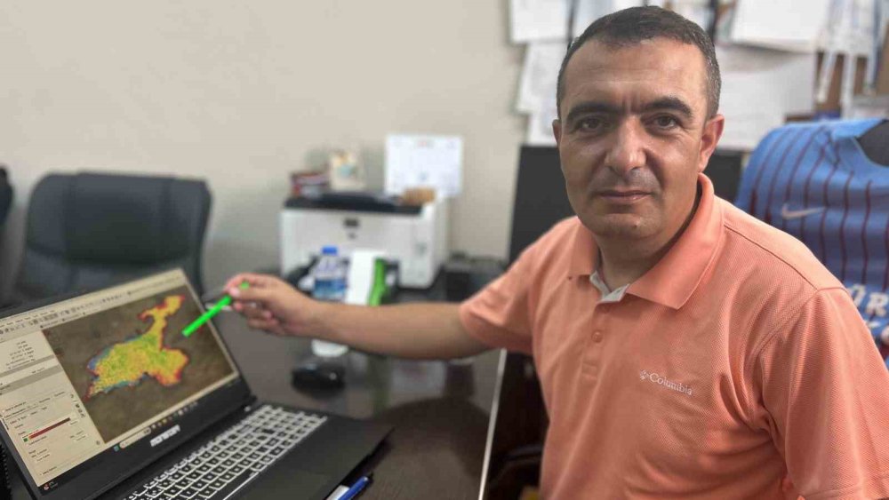 Van Gölü’nde yaşanan kirlilik uydu görüntülerine yansıdı