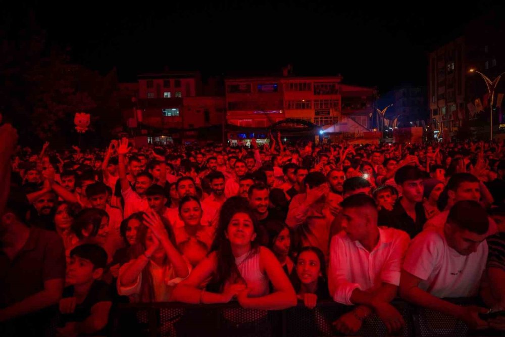 Hakkâri’de Murat Dalkılıç rüzgârı esti