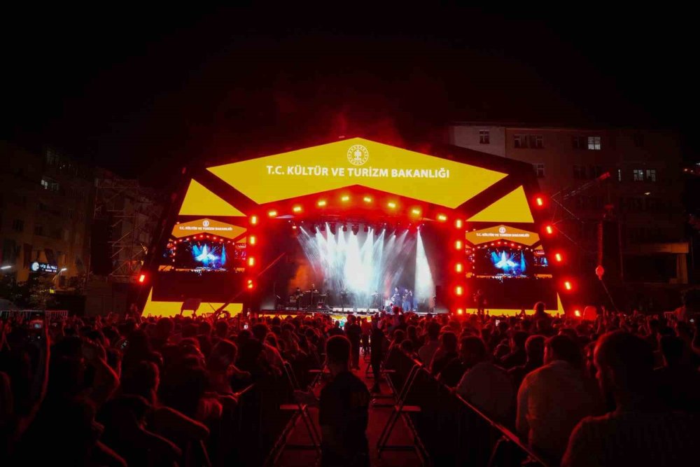 Hakkâri’de Murat Dalkılıç rüzgârı esti