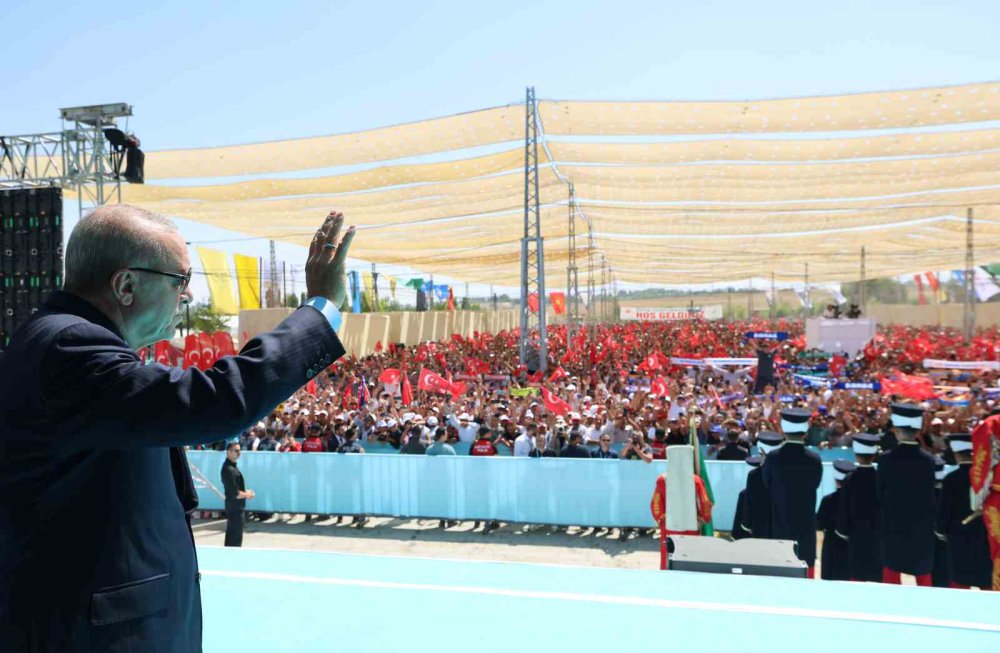 Cumhurbaşkanı Erdoğan: "Yönünü Ankara’ya ve Şam’a dönenler kazanacak"